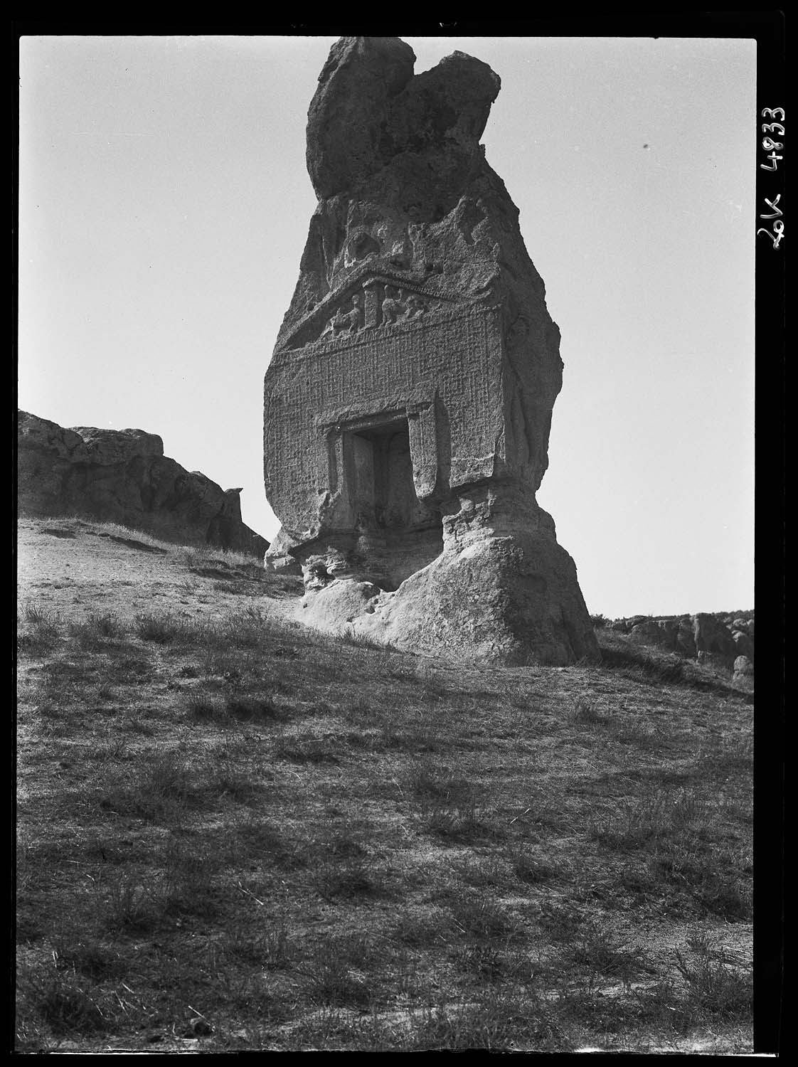 Vue du monument de face